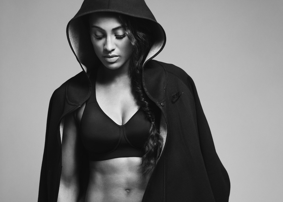 Skylar_Diggins_Nike_Pro_Rival_3_detail