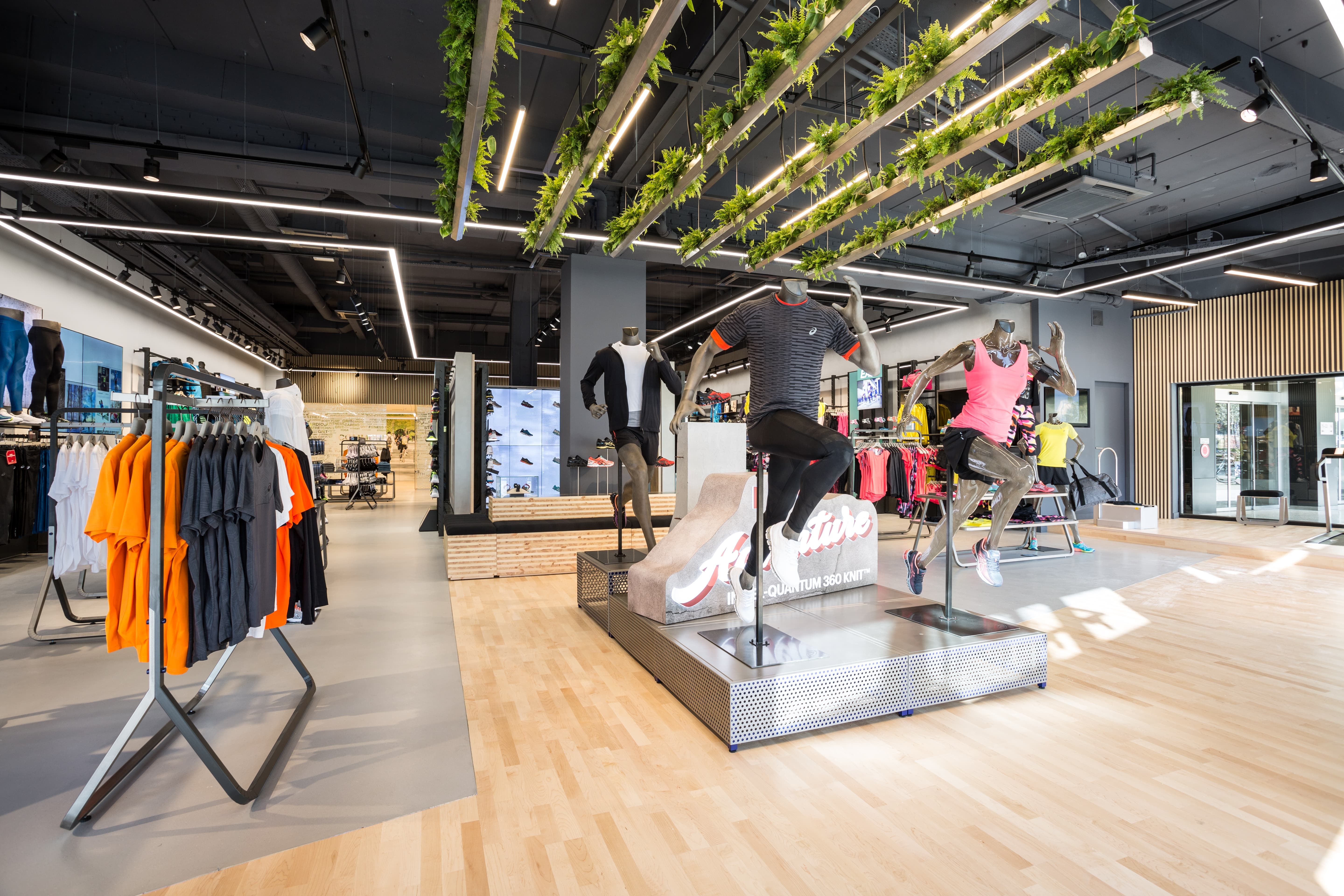 Asics sales flagship store